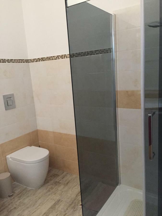 Nuovo Appartamento In Centro بولا المظهر الخارجي الصورة